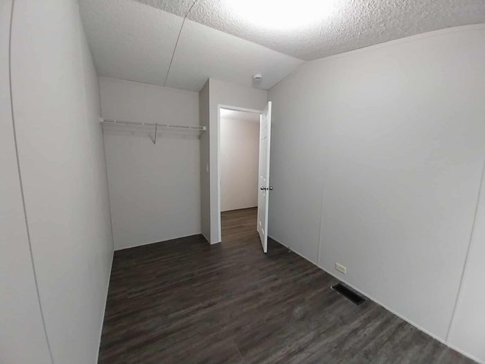 Sleepy Hollow - Unit 5 - Bedroom