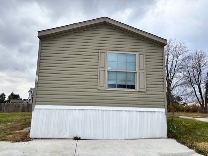 Fort Wayne MHC - Unit 249 - Exterior