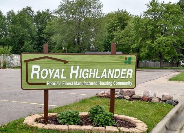 Royal Highlander - exterior