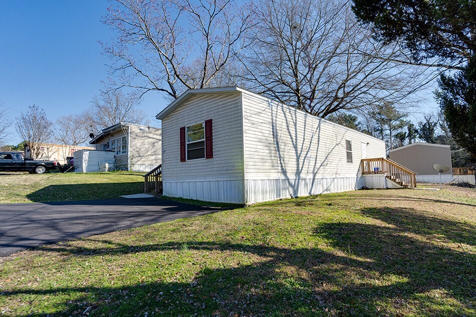 Jonesboro - exterior