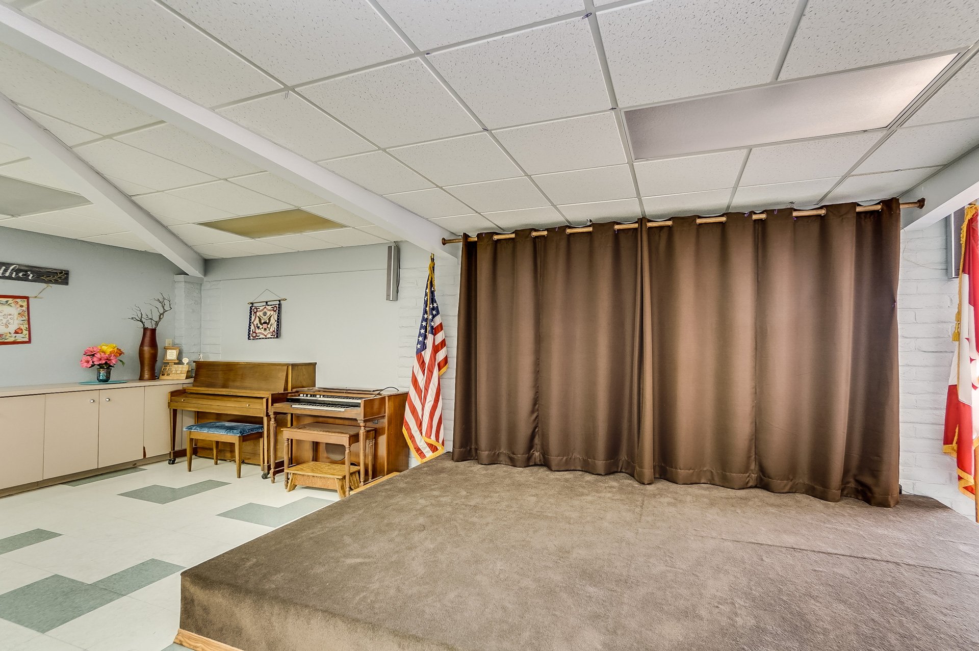 Mesa Village - exterior