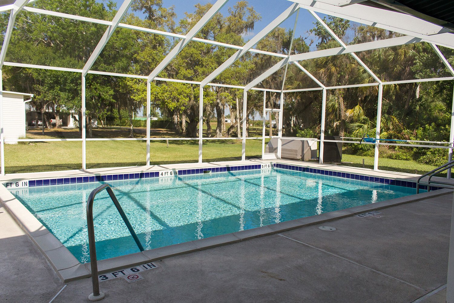 Maple Corner - exterior