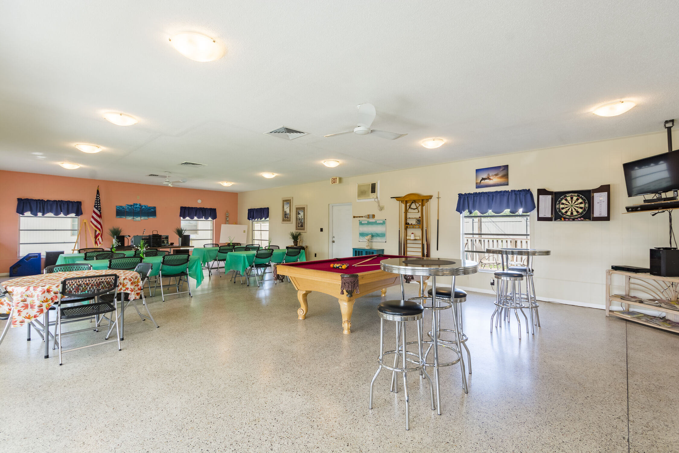 Far Horizons - exterior