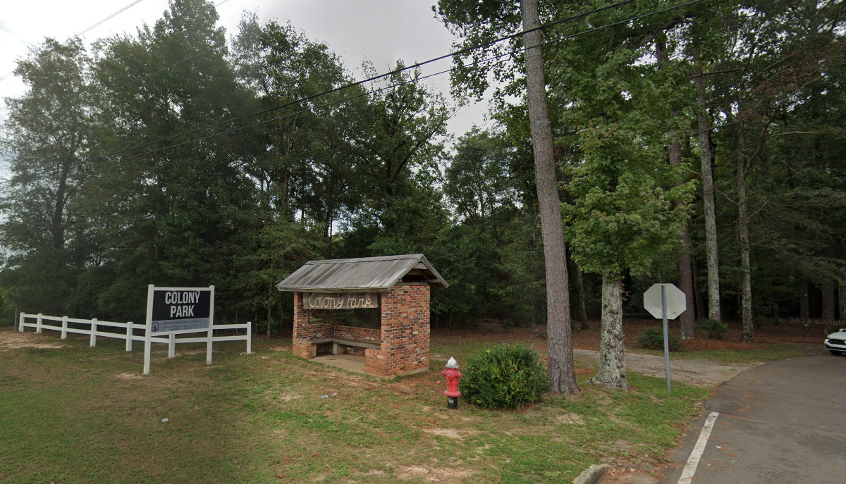 Colony Park - exterior