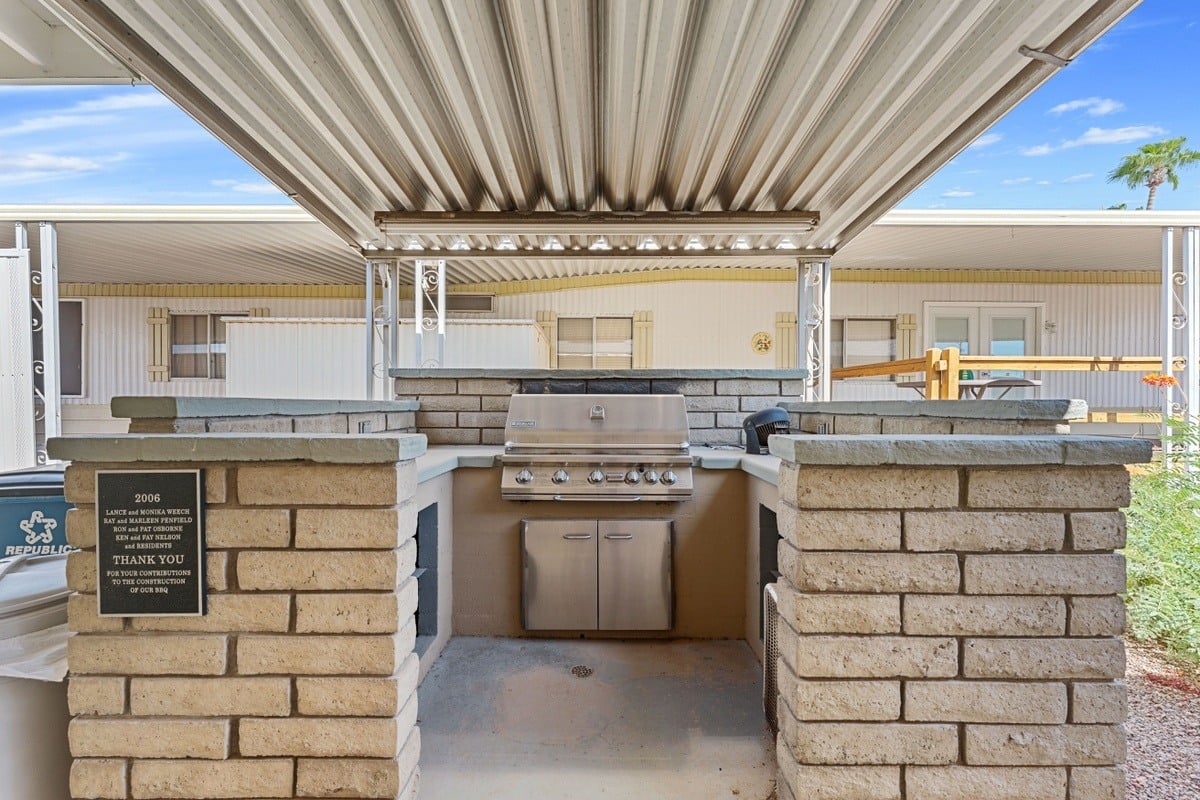 The Palms - exterior