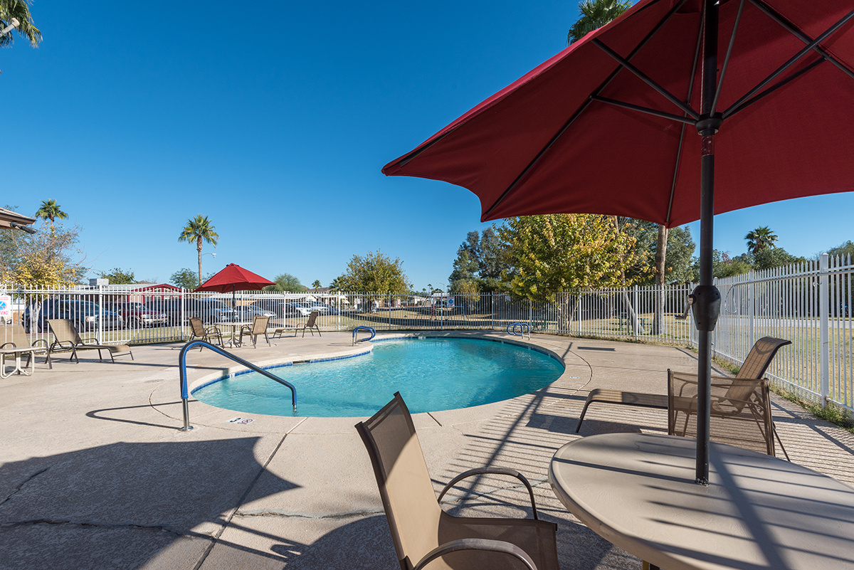 Shadow Hills - exterior