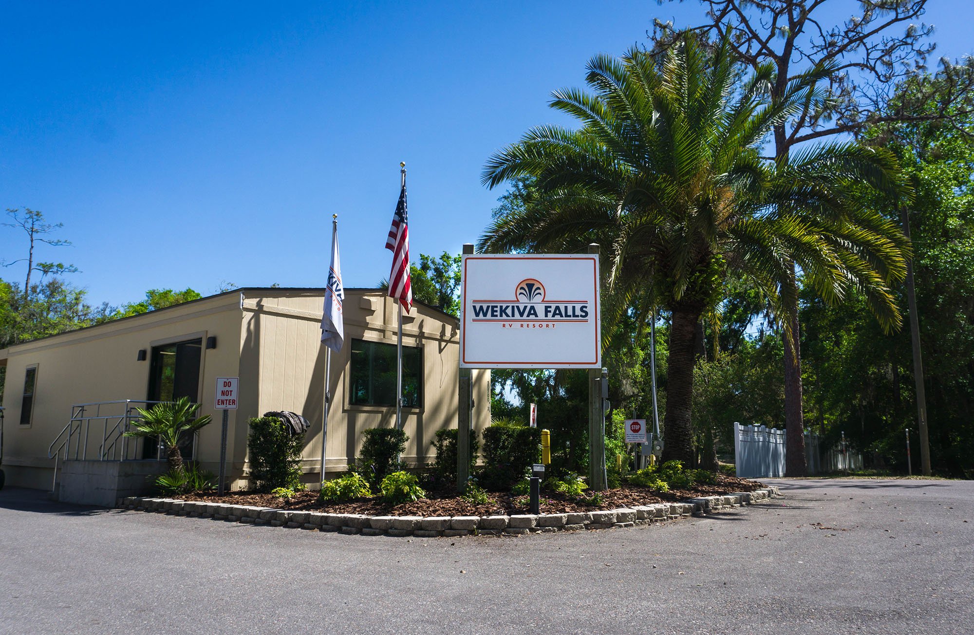 Wekiva Falls - exterior