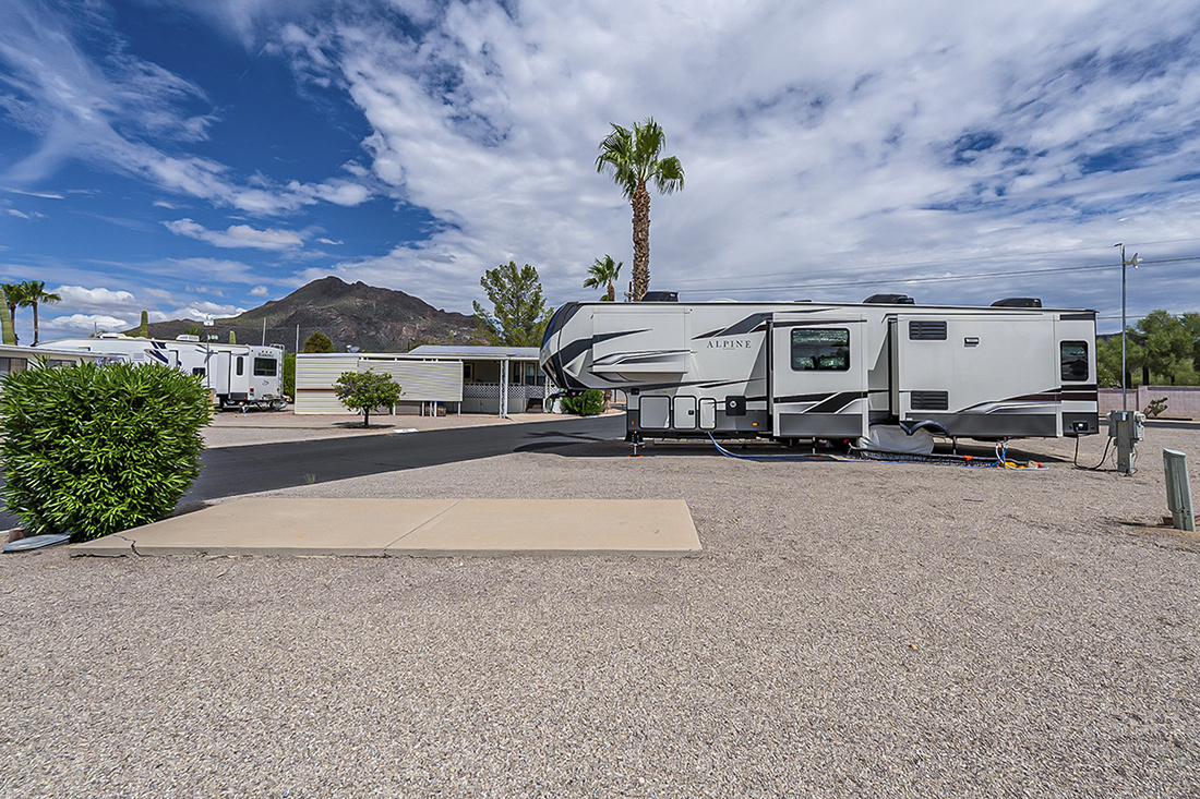 Western Way - exterior