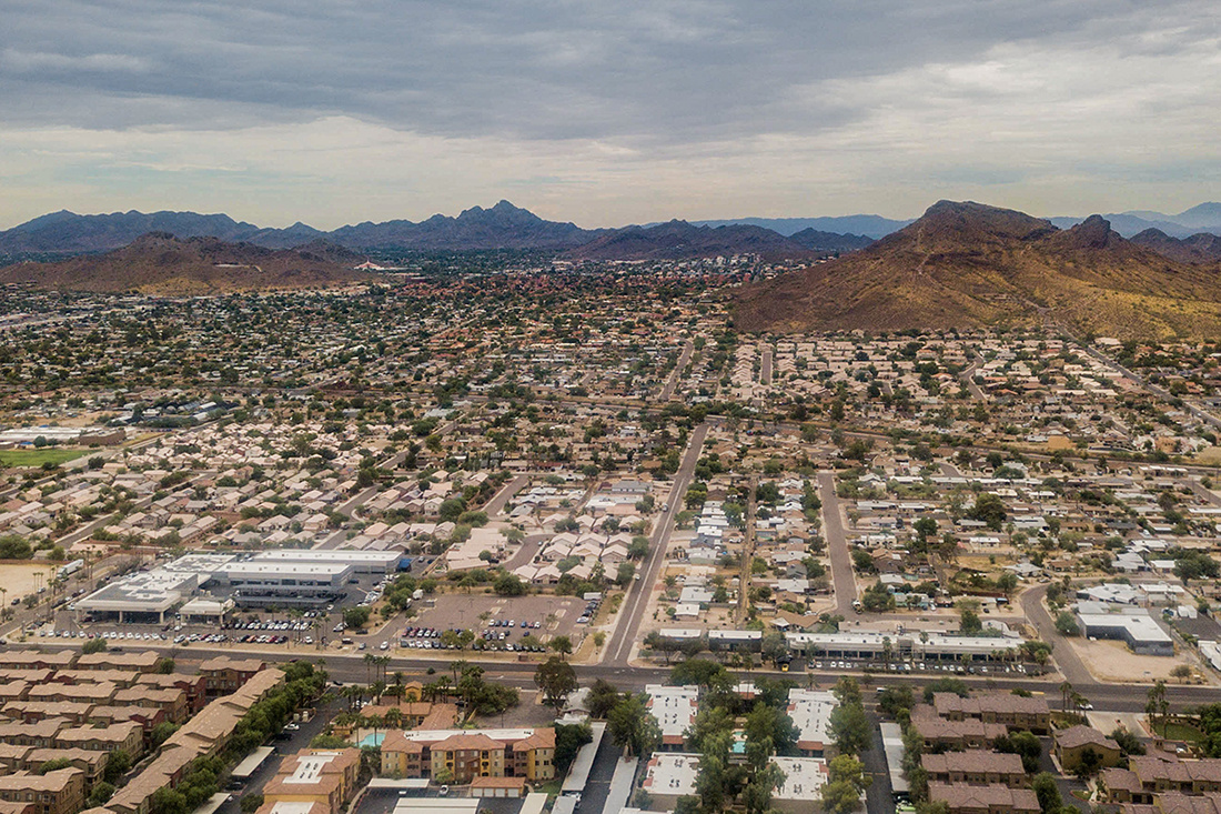 Shadow Hills - exterior