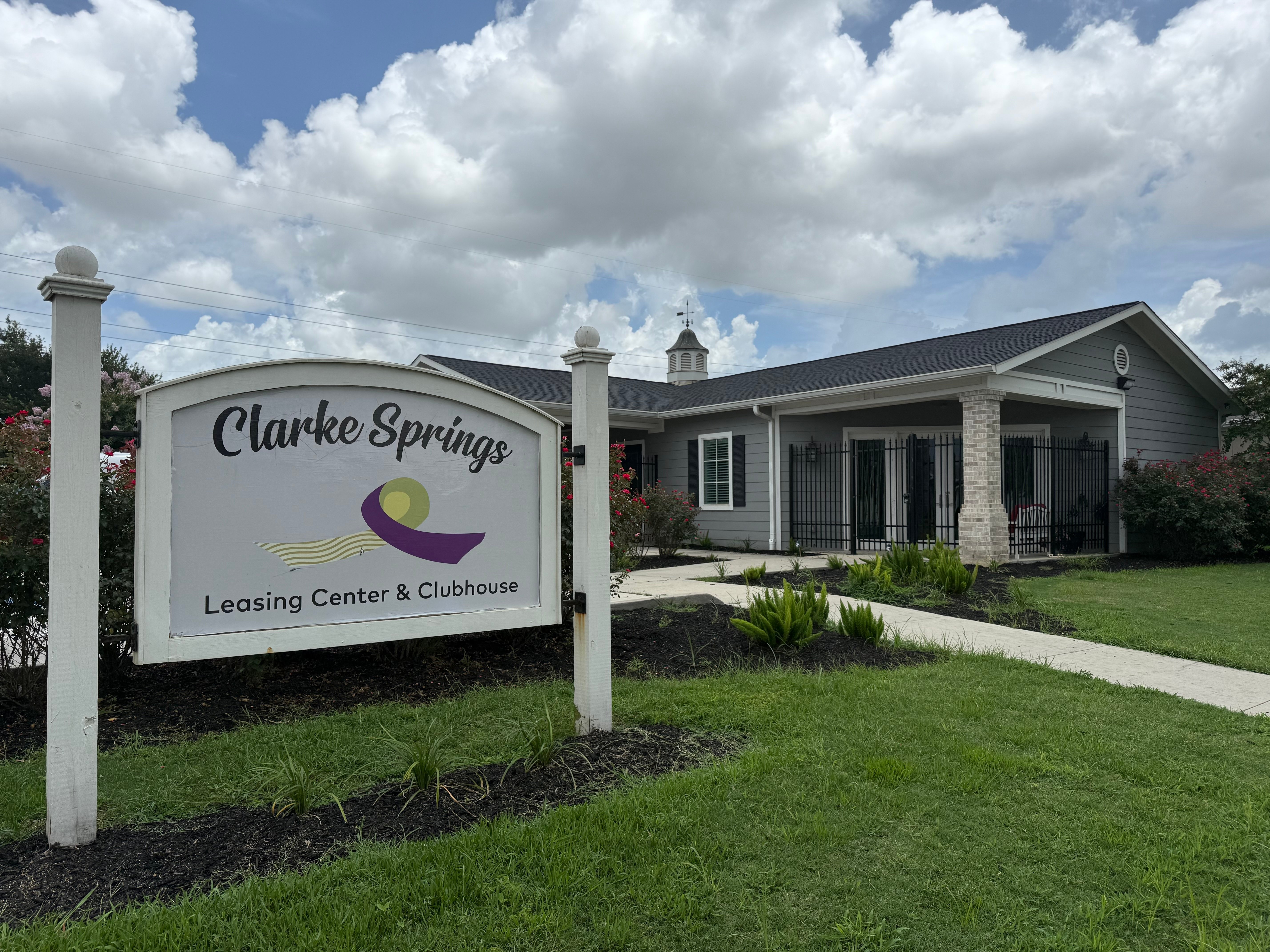 Clarke Springs - exterior
