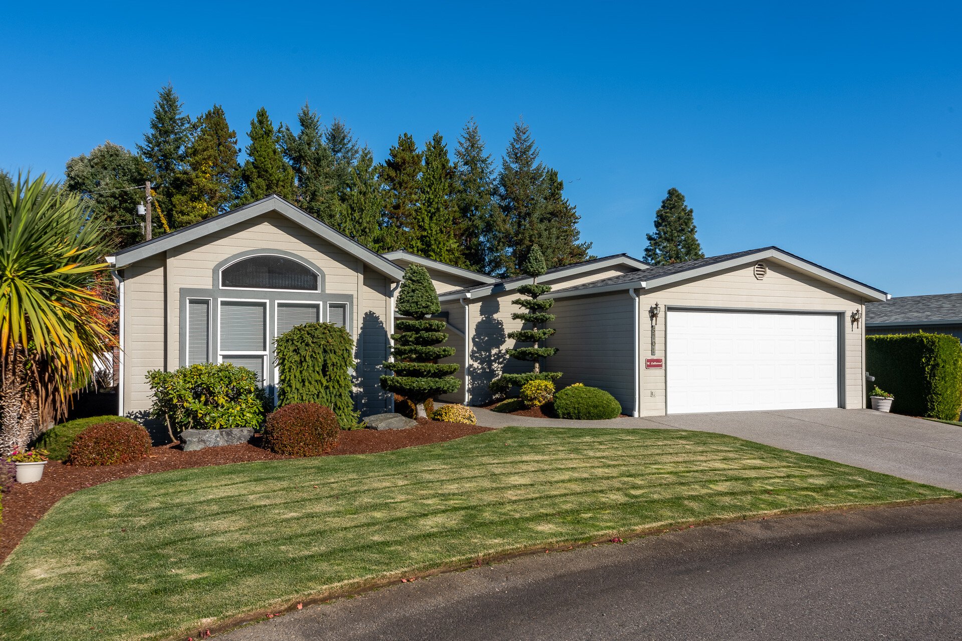 Harvest Gate - exterior