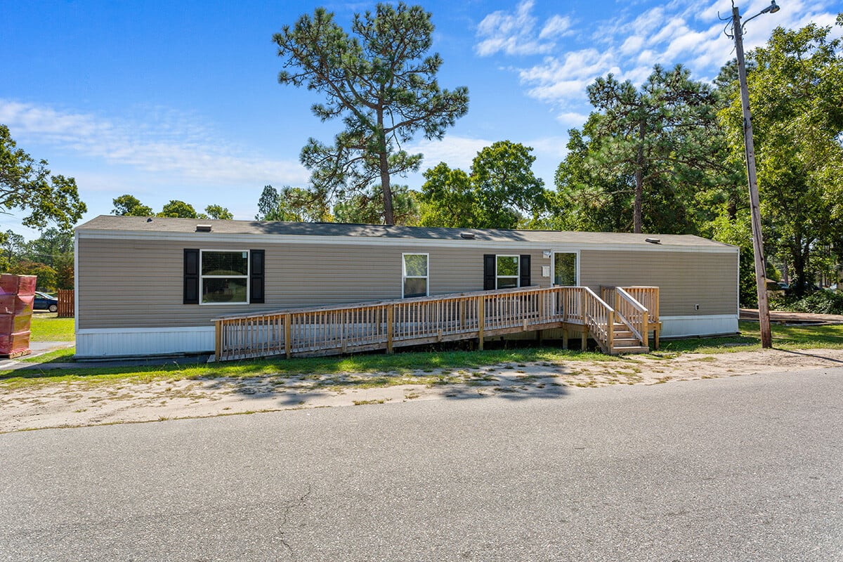 Anderson Creek - exterior