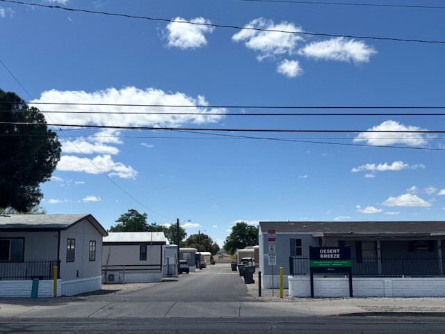 Desert Breeze - exterior