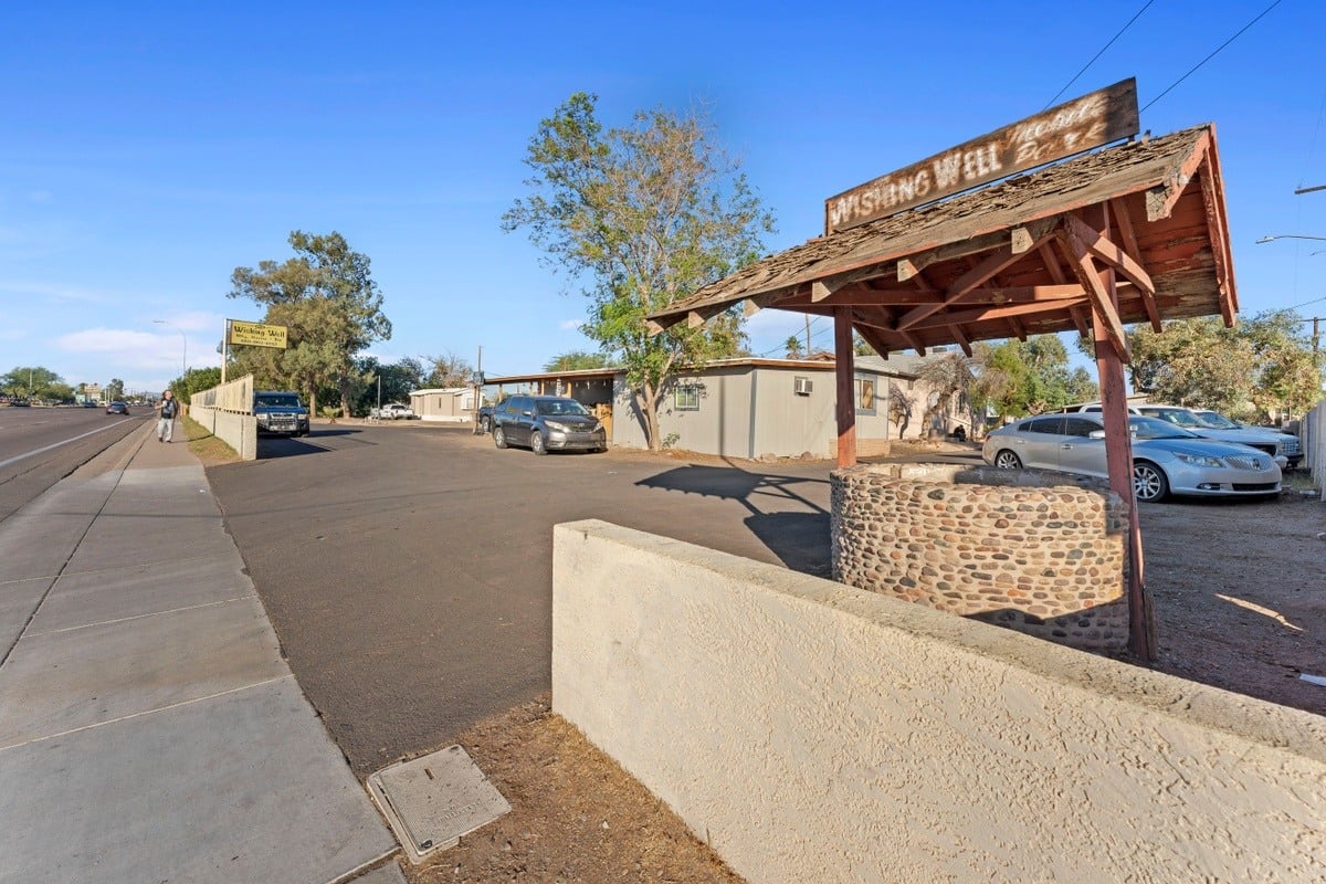 Villa Nueva (Wishing Well)