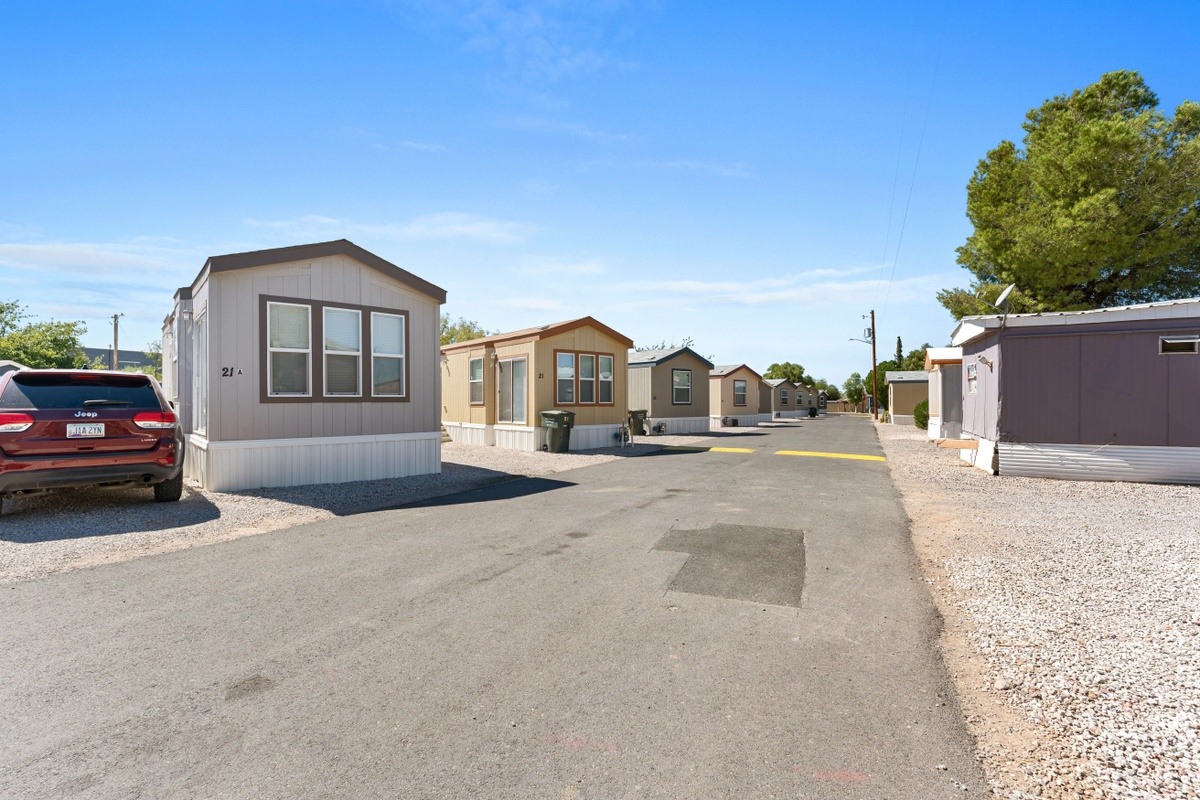 Desert Breeze - exterior