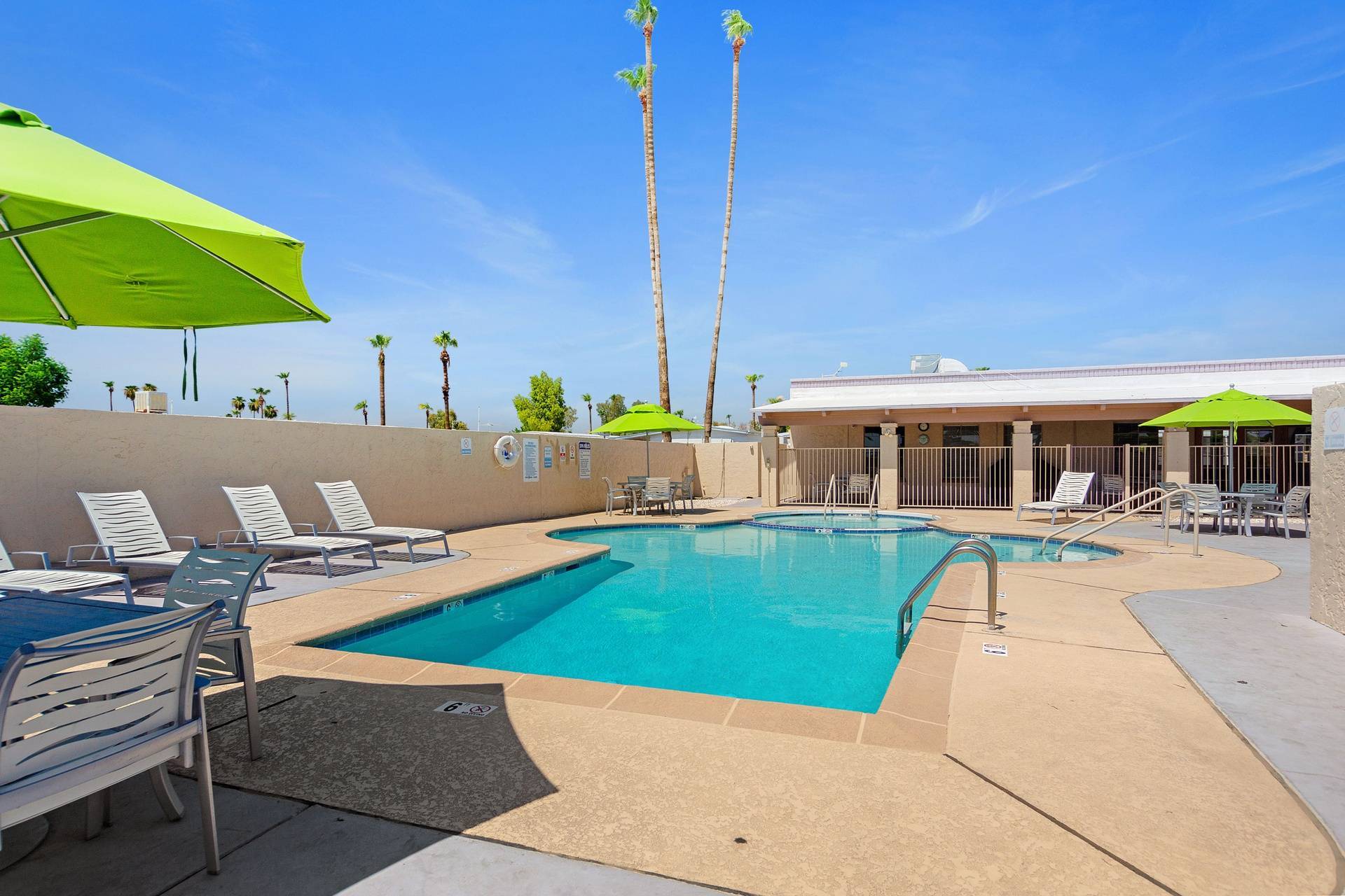 Grand Missouri - exterior