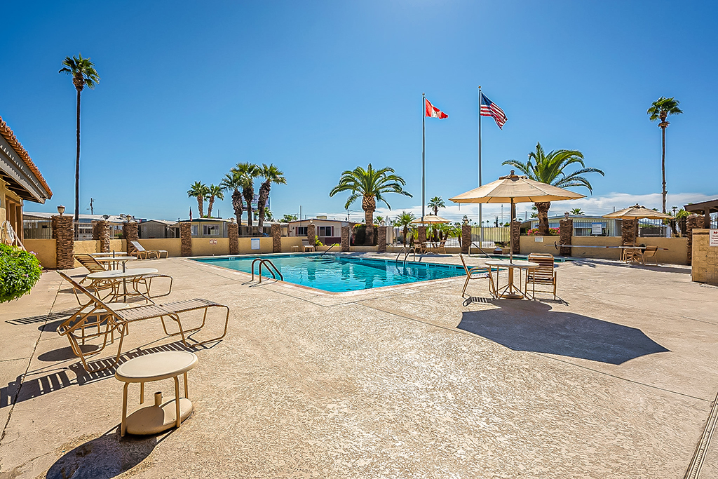 Pacific Manor - exterior