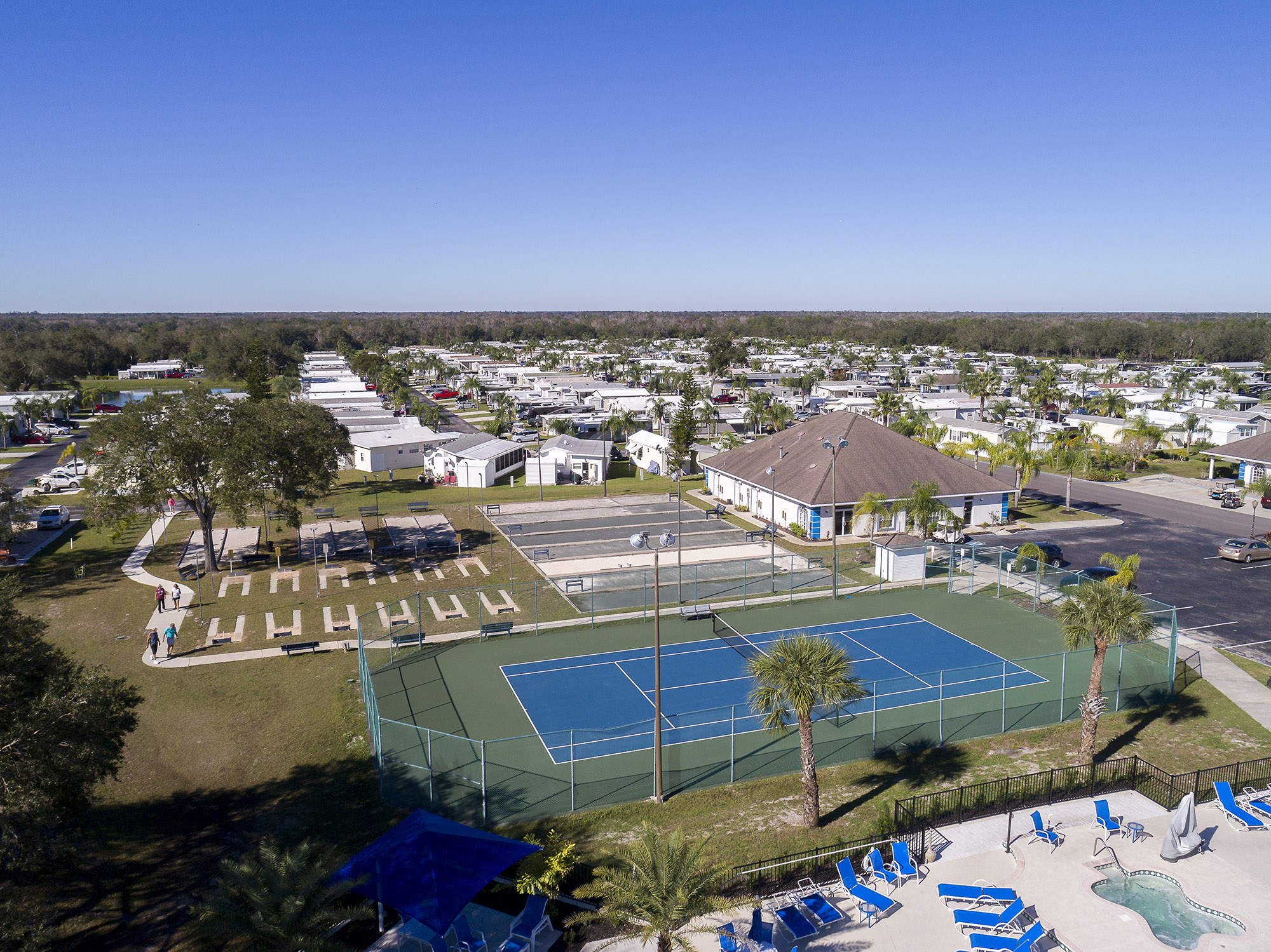 Cross Creek - exterior