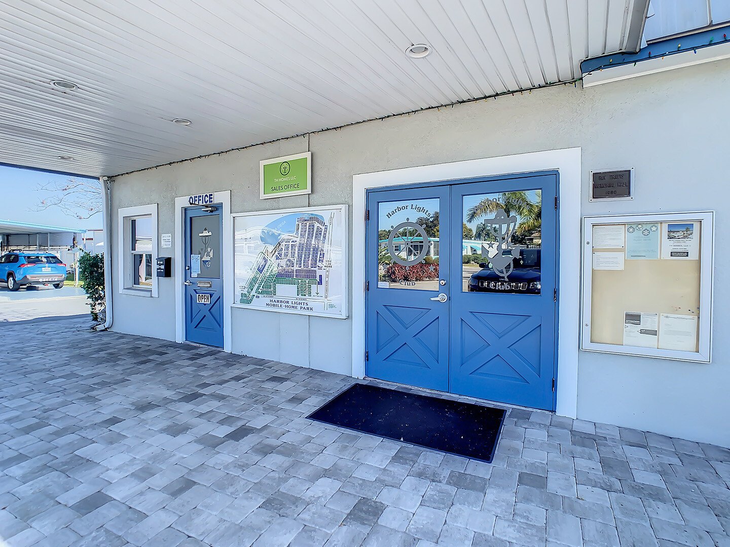 Harbor Lights - exterior