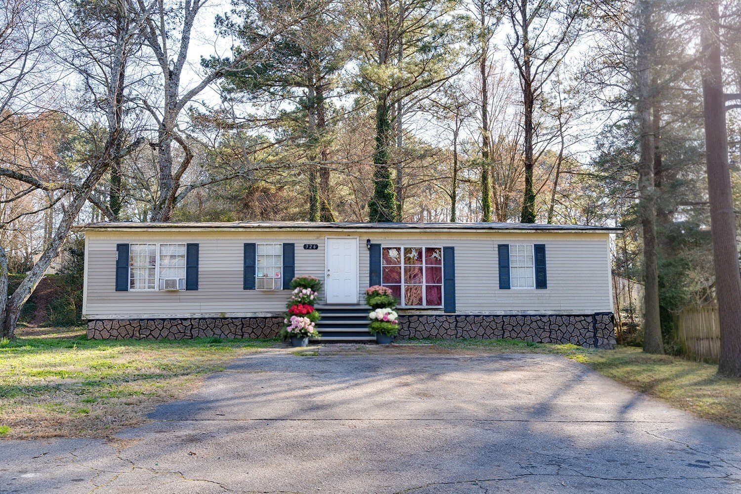 Deer Creek - exterior