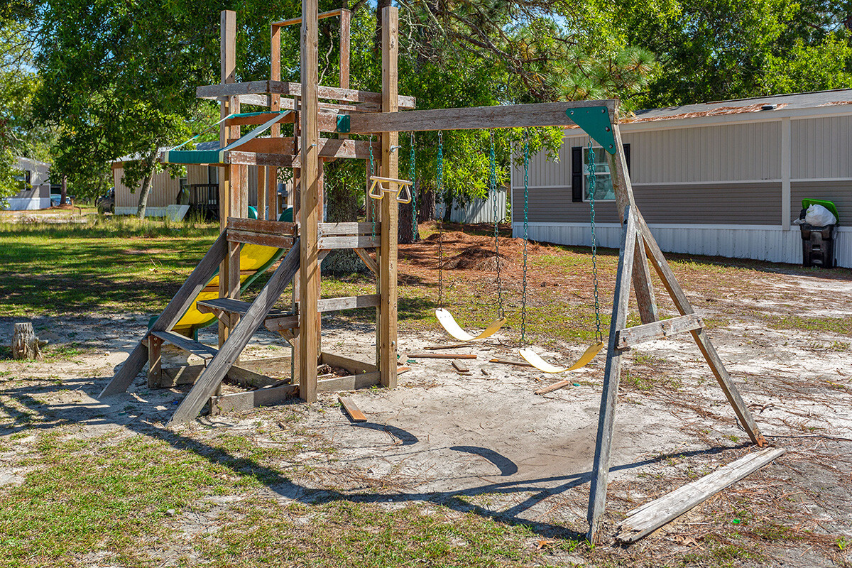 Anderson Creek - exterior