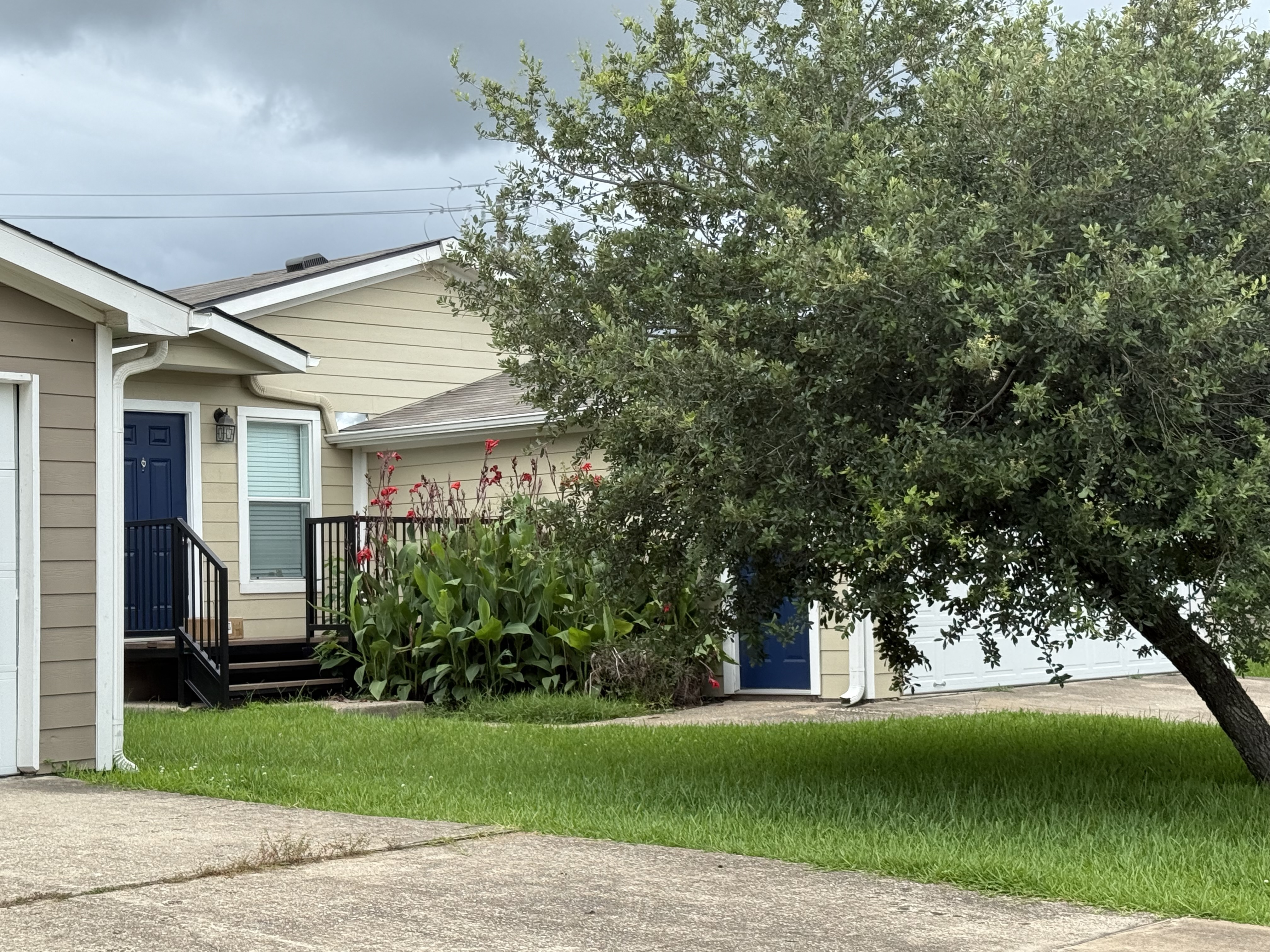 Clarke Springs - exterior