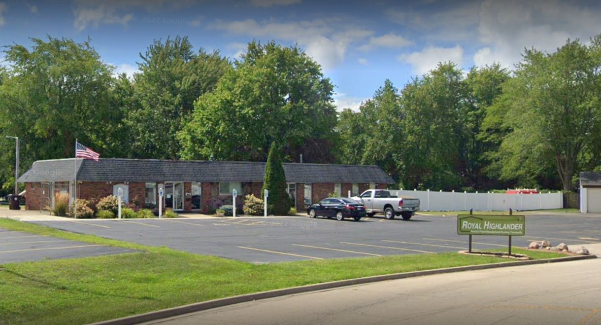 Royal Highlander - exterior