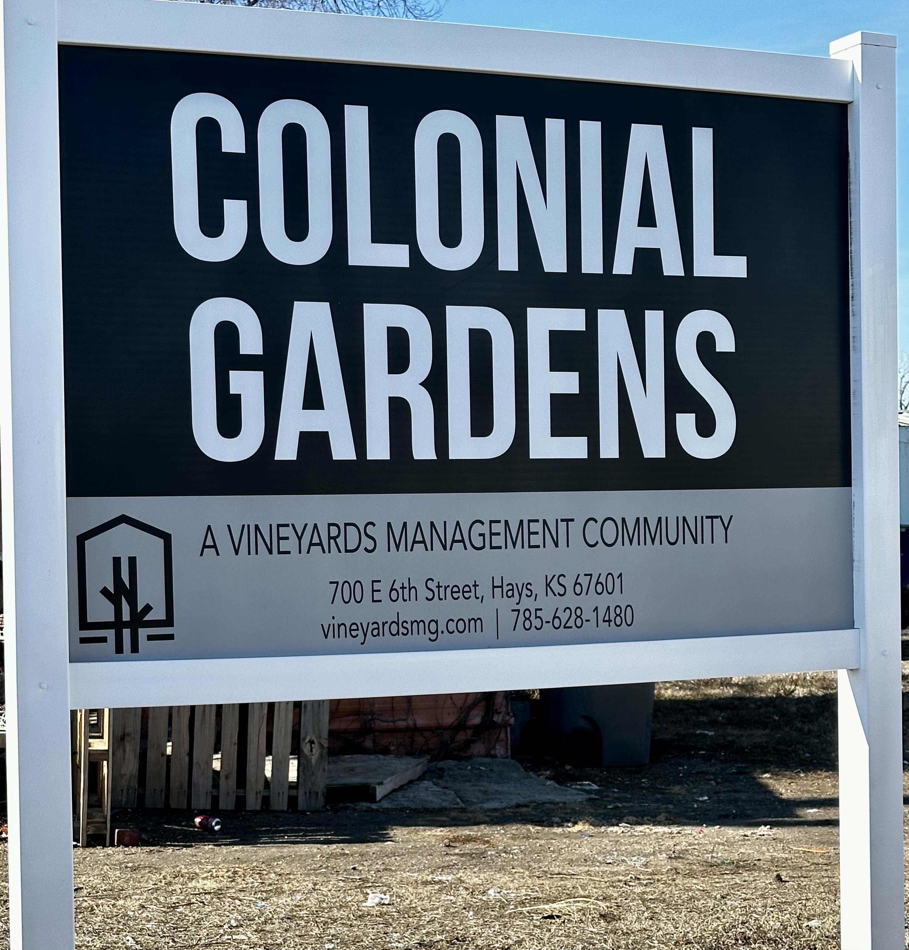 Colonial Gardens - exterior