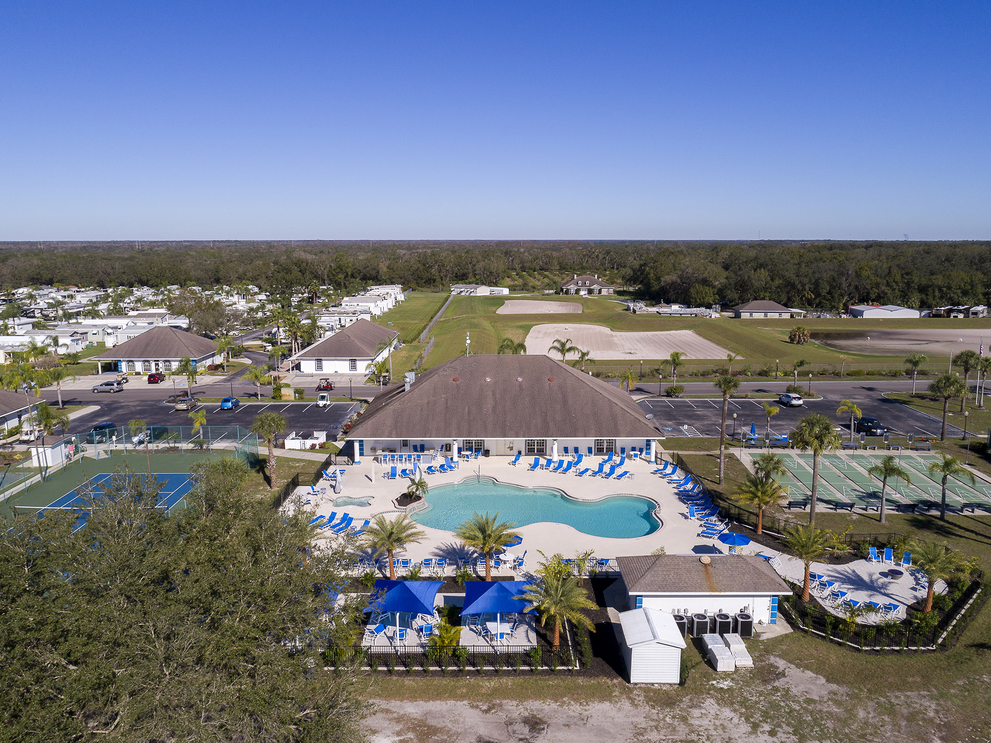 Cross Creek - exterior