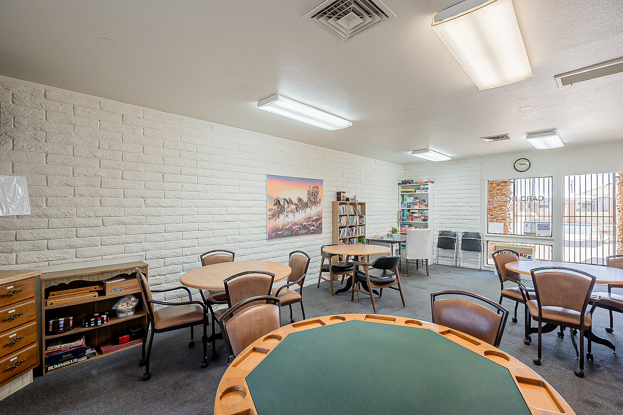 Pacific Manor - exterior