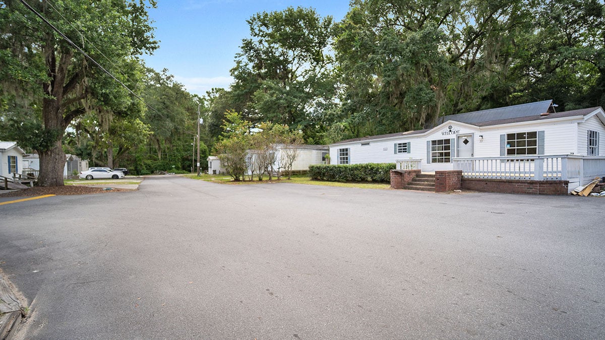 Eagle Creek - exterior