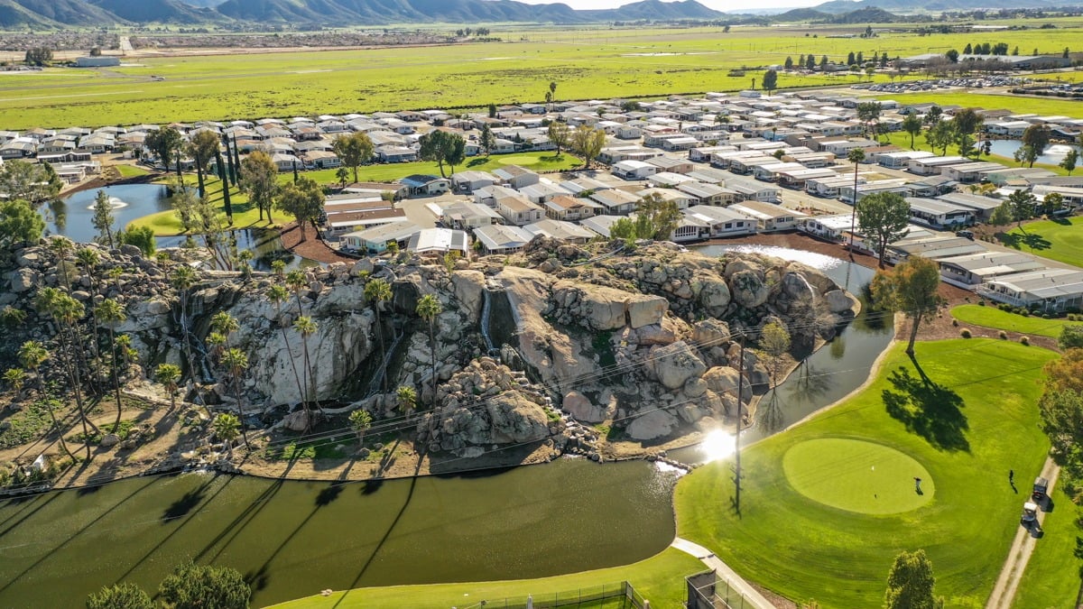 The Lakes at Hemet West - exterior