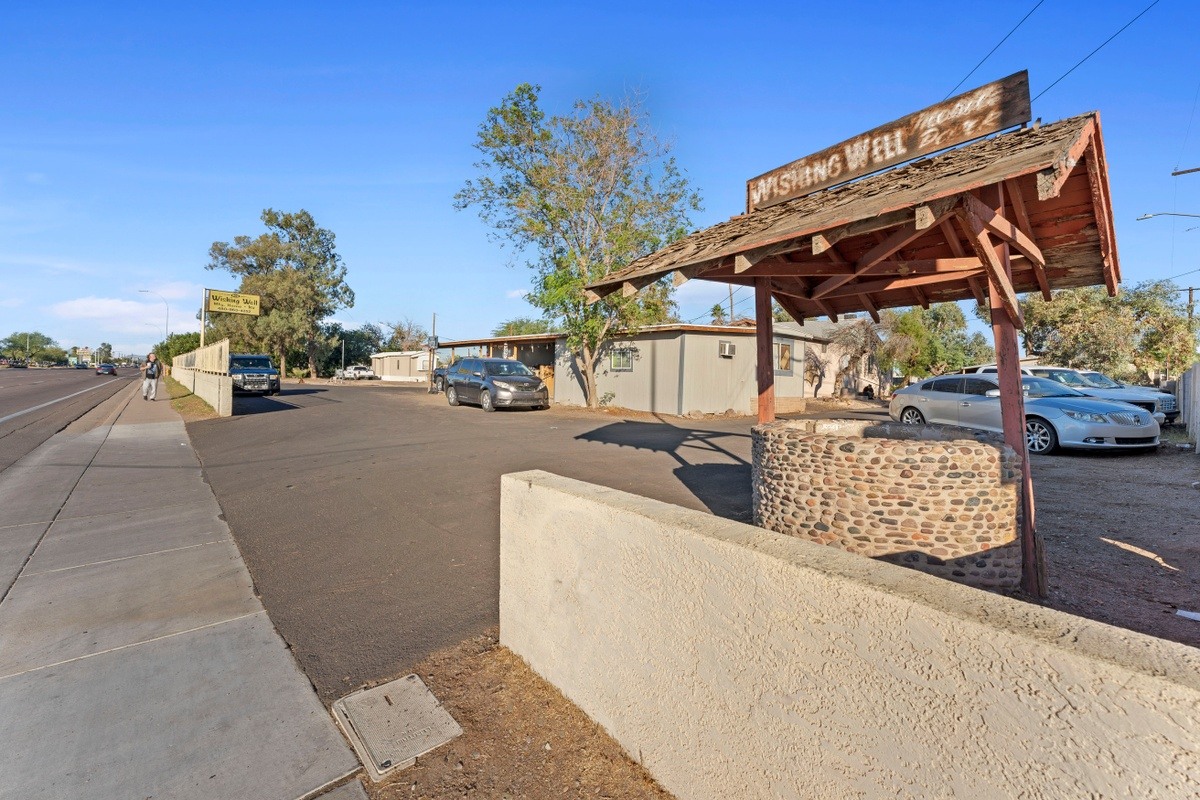 Villa Nueva (Wishing Well)