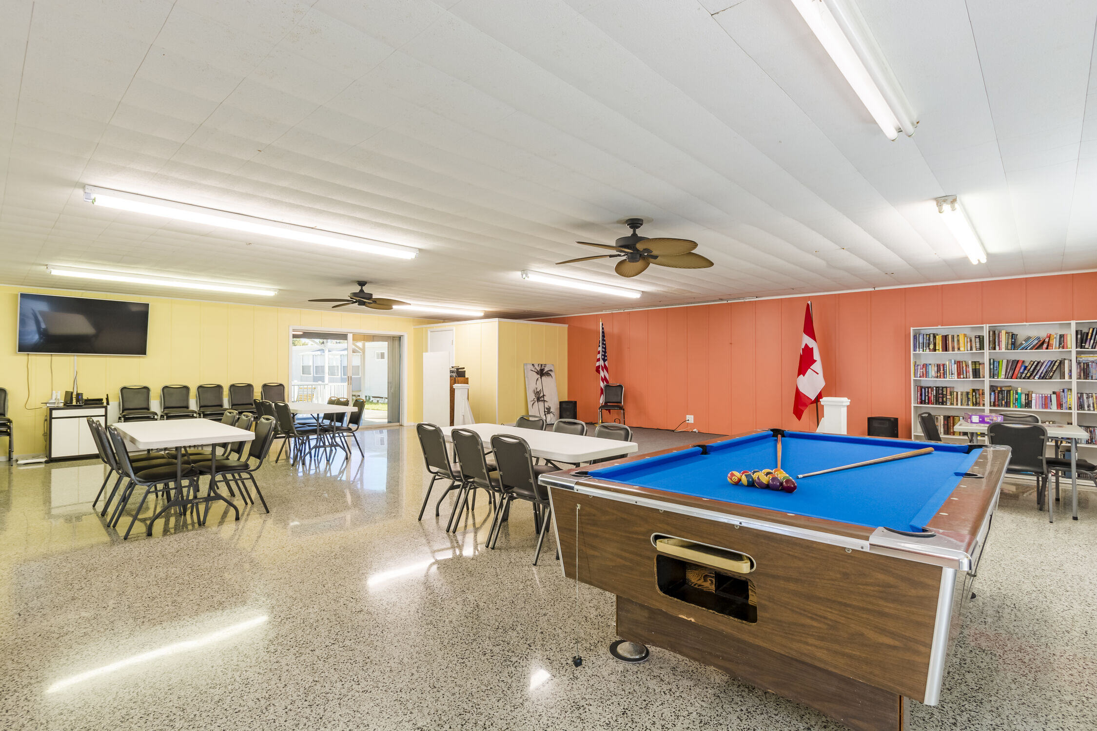 Sunny Grove - exterior