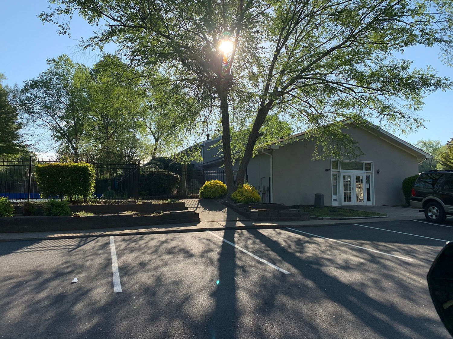 Deer Creek - exterior