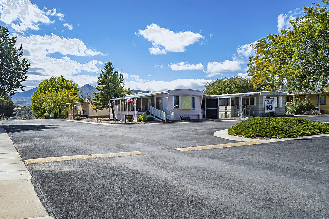 Shadow Mountain - exterior