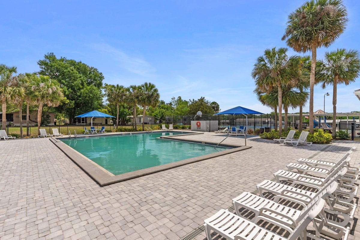 Oak Springs - exterior