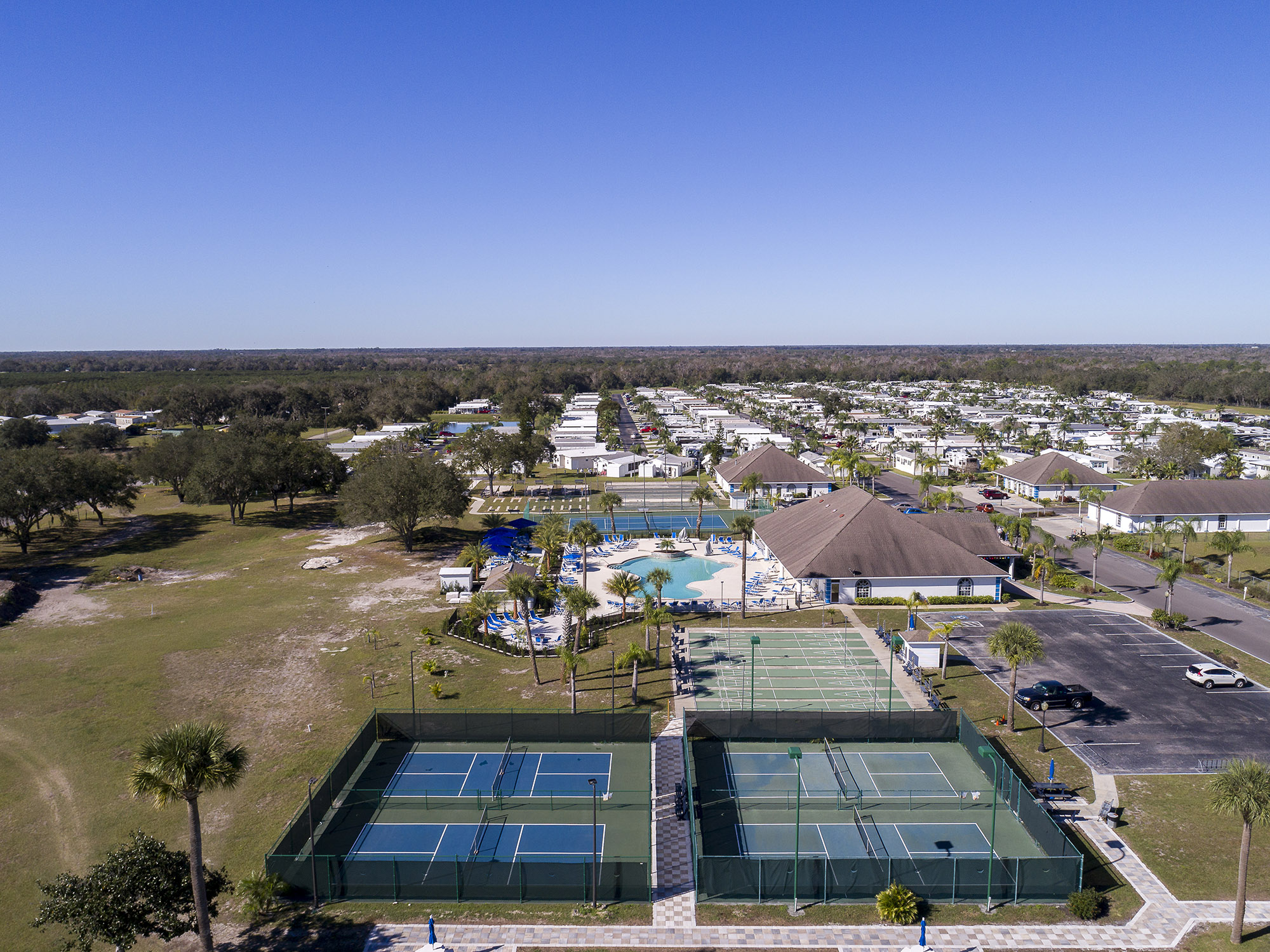 Cross Creek - exterior