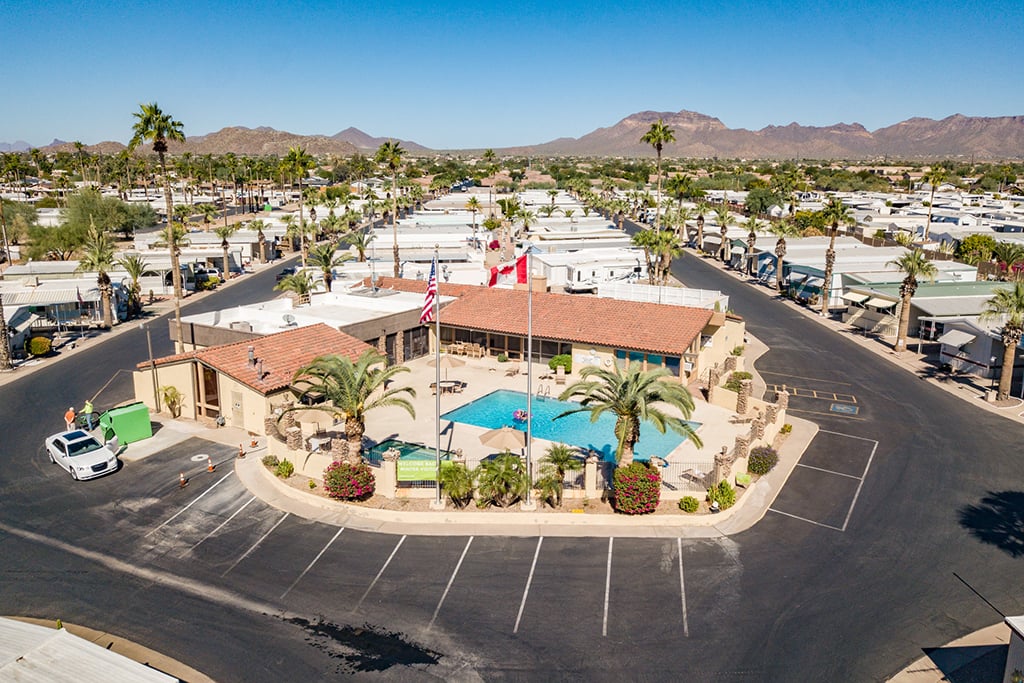 Pacific Manor - exterior