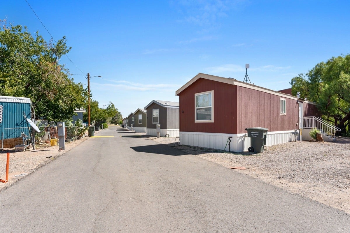 Desert Breeze - exterior