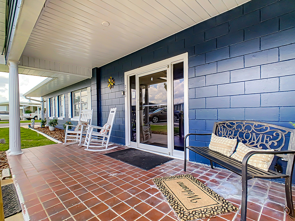 Orange Manor (East) - exterior