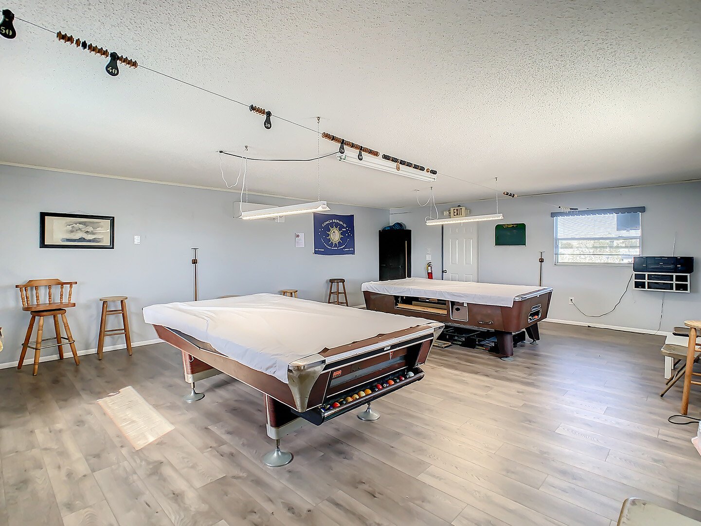 Harbor Lights - exterior