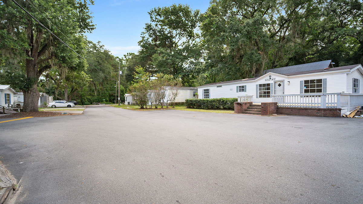 Eagle Creek - exterior