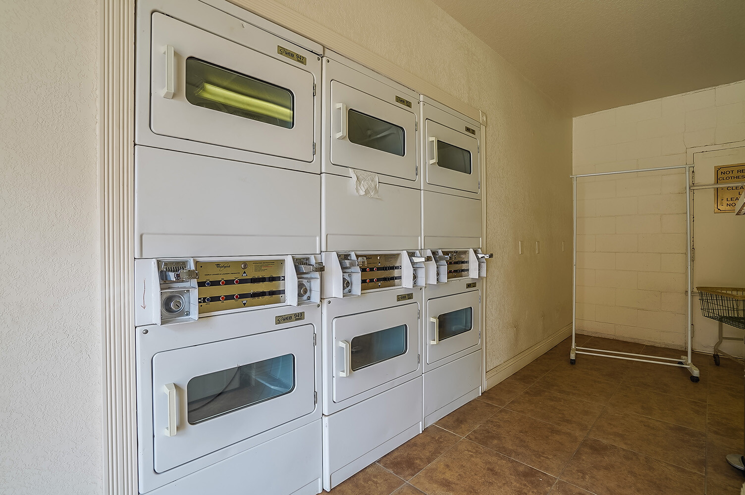 Hidden Springs - exterior