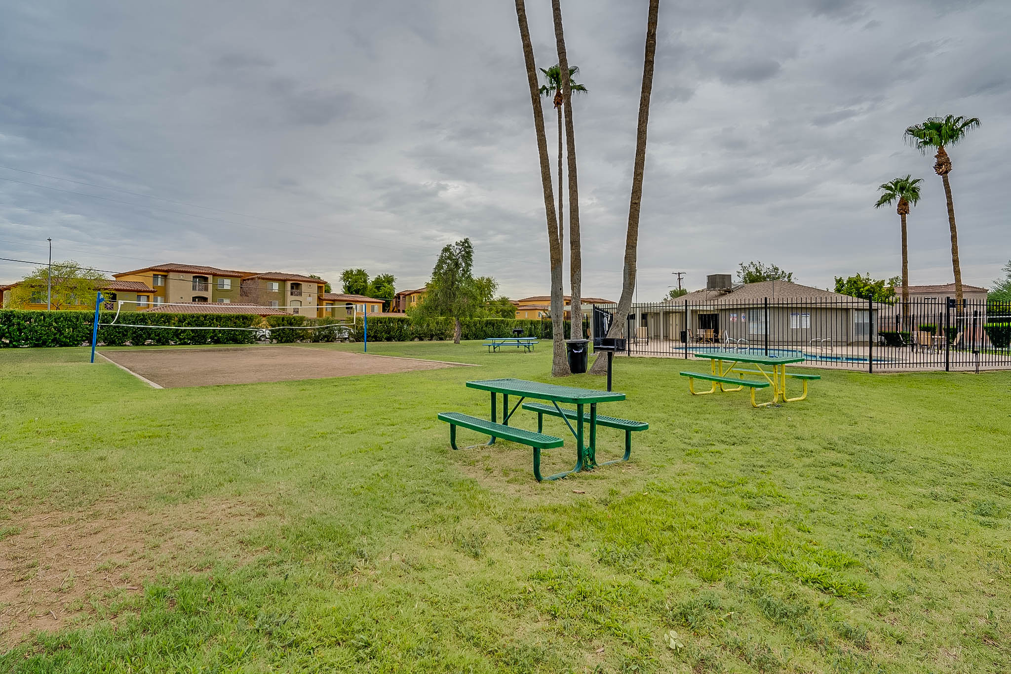 Shadow Hills - exterior