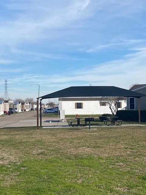 Sun Meadows - exterior