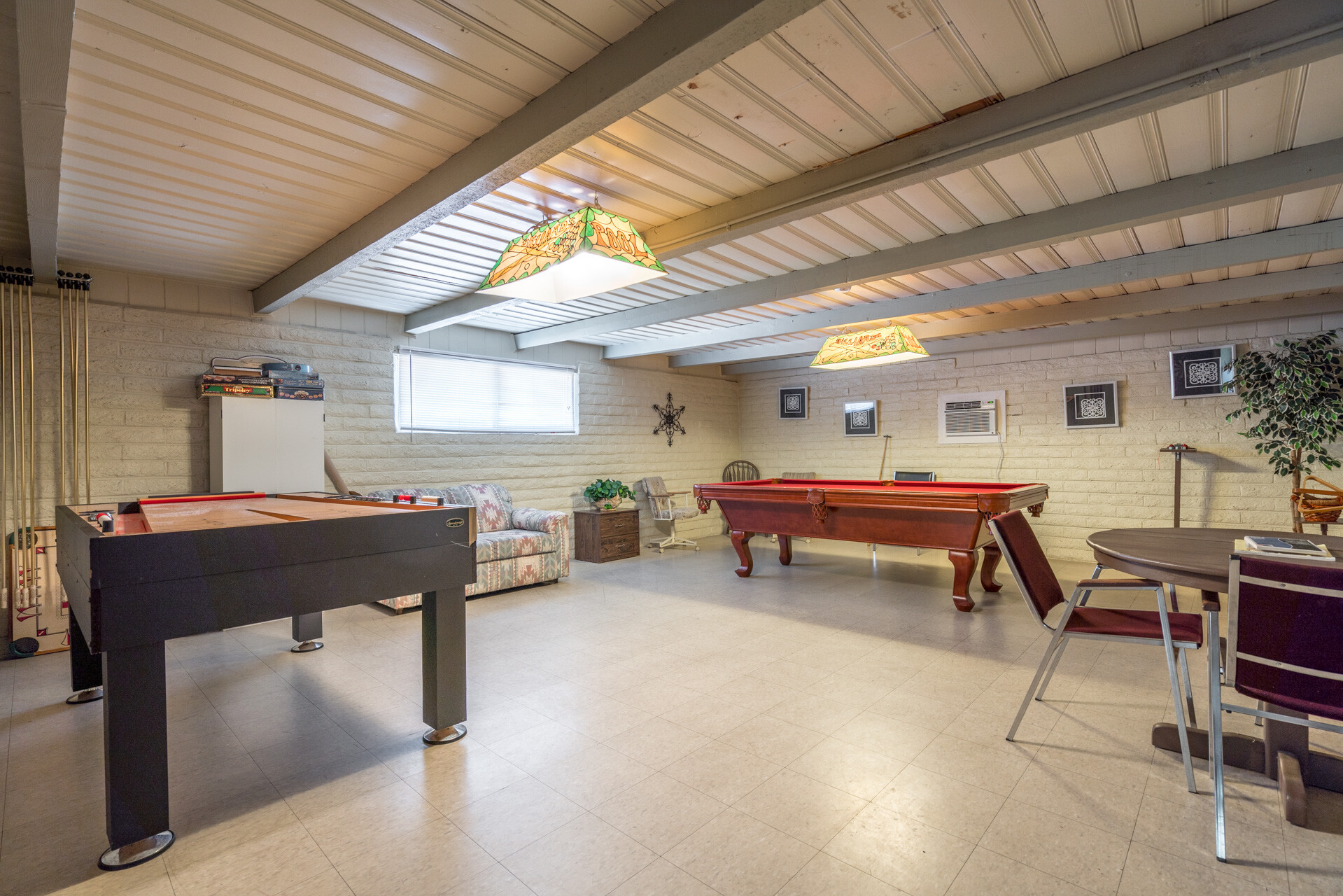 Broadway Estates - exterior